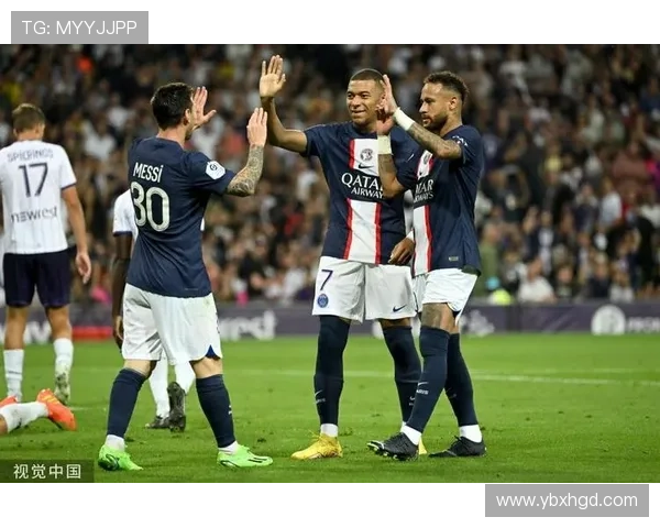 维尼修斯精妙助攻 姆巴佩外围远射破门助巴黎领先